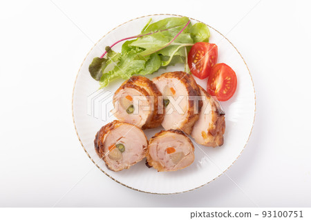 Chicken wrapped in vegetables (burdock root, green beans, carrots) 93100751