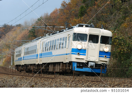 北陸本線椿本栗良 JR West Series 475 A12 編隊(金澤) 北陸本線椿本栗良 JR West Series 475 A12 編隊(金澤) 93101034