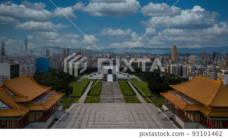 "Liberty Square" text on the archway, Aerial view Chiang Kai Shek Memorial Hall and Taipei city skyline and skyscraper background, Taipei, Taiwan, Beautiful landmark in TAIPEI CITY, TAIWAN. 93101462