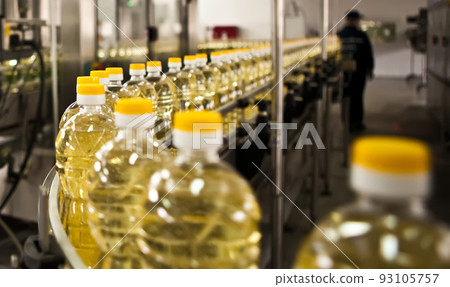 Factory for the production of edible oils. Shallow DOFF. Ukraine Factory for the production of edible oils. Shallow DOFF. Ukraine 93105757