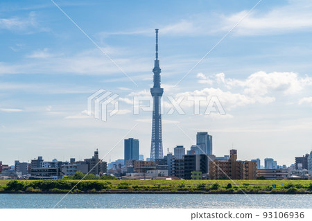 從四木的荒川河床看到的“東京”東京晴空塔 從四木的荒川河床看到的“東京”東京晴空塔 93106936