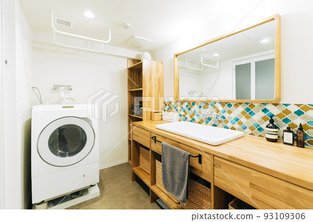 renovated washroom 93109306