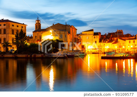 Night view of Martigues with marina on scenic canals in summer Night view of Martigues with marina on scenic canals in summer 93109577