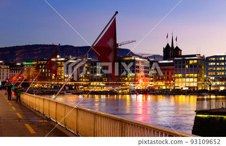 Geneva cityscape with St Pierre Cathedral at night Geneva cityscape with St Pierre Cathedral at night 93109652