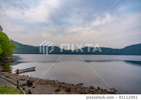 久多拉湖 久多拉湖(北海道白老郡白老町) 久多拉湖 久多拉湖(北海道白老郡白老町) 93112091