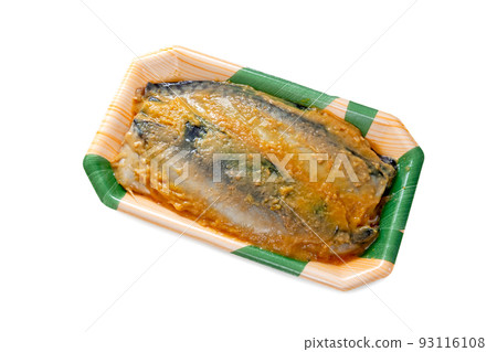 Bone-removed mackerel pickled in Saikyo, in food tray [white background] 93116108