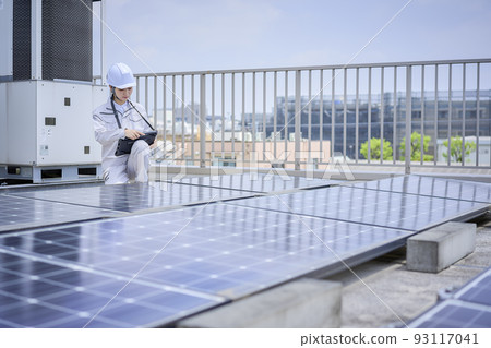 太陽能電池板維護檢查 太陽能電池板維護檢查 93117041