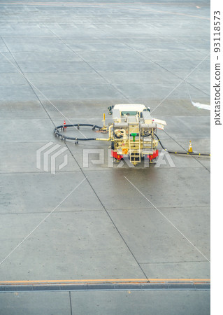 飛機加油車(新千歲機場) 飛機加油車(新千歲機場) 93118573