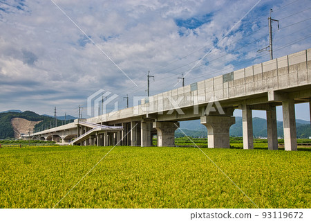 Hokuriku Shinkansen extension project 93119672