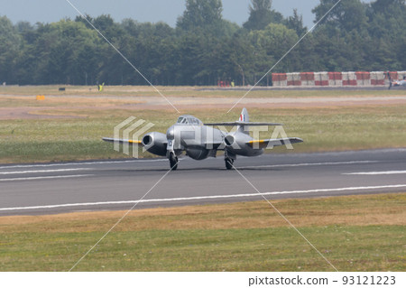 皇家空軍 Meteor T7 噴氣式教練機起飛 93121223