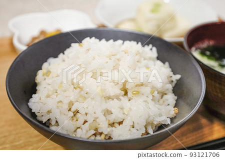 Rice meal with mixed grains Rice meal with mixed grains 93121706