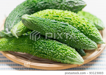 Bitter gourd and bitter gourd dishes Bitter gourd and bitter gourd dishes 93123003