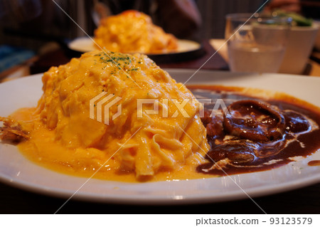 Omuhayashi 奶油蛋飯 Omuhayashi 奶油蛋飯 93123579