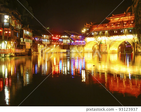 湖南,中國/鳳凰,中國夜間照明 湖南,中國/鳳凰,中國夜間照明 93123937