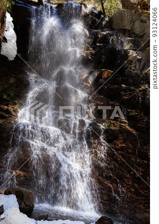 Mother Shirataki (Yamanashi Prefecture) Mother Shirataki (Yamanashi Prefecture) 93124066