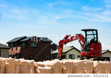 和光富士見繞行道路施工現場重型設備小型挖掘機 93124132