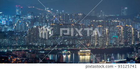 Seoul night cityscape view, South Korea travel 93125741