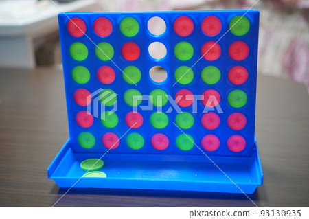 通過排列籌碼進行的戰鬥類模擬遊戲 93130935