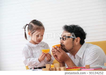 Father and kids Father and kids 93134252
