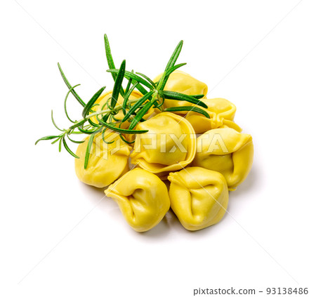 Tortellini, Agnolotti, Cappelletti Isolated 93138486