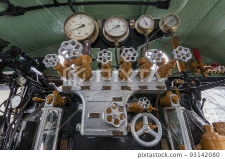 Steam locomotive vehicle train Showa symbol locomotive Steam locomotive vehicle train Showa symbol locomotive 93142080