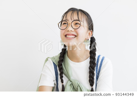 少女初中高中生便衣畫像 93144349