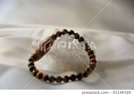 tiger eye bracelet power stone background tiger eye bracelet power stone background 93146589