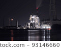 工廠夜景 G 映在水面上 93146660