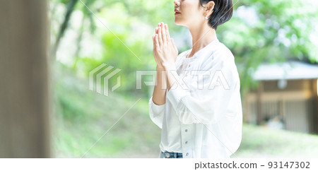 合掌、祈禱、參拜、參觀景點、神社、觀光景點 93147302