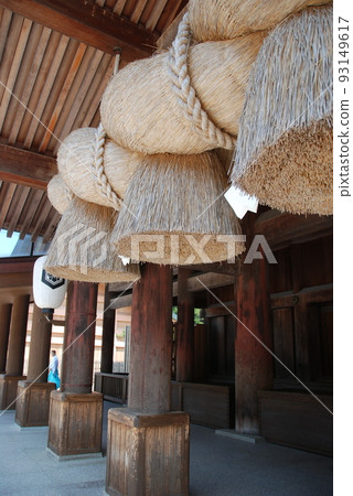 Shimenawa/Gohei (Izumo Taisha Shrine, Worship Hall/Taisha Town, Izumo City, Shimane Prefecture) 93149617