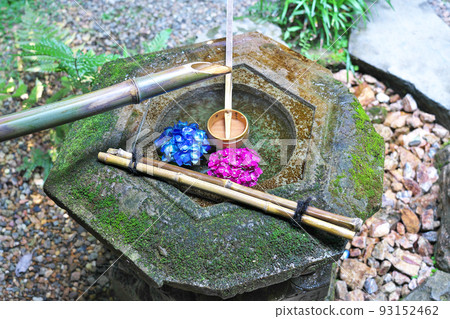 [柳谷觀音 Yogokuji Temple (Flower Chozumizu, Shinkinkutsu)] 京都府長岡京市淨土屋堂屋 93152462