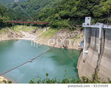 Shimouke Dam is an arched dam in Hita City, Oita Prefecture. Shimouke Dam is an arched dam in Hita City, Oita Prefecture. 93154395