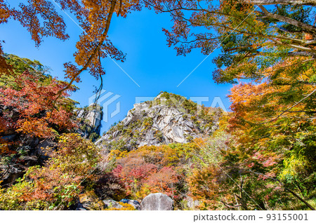 Yamanashi Prefecture Shosenkyo Gorge dyed in autumn colors ~Kakuenbo~ Yamanashi Prefecture Shosenkyo Gorge dyed in autumn colors ~Kakuenbo~ 93155001