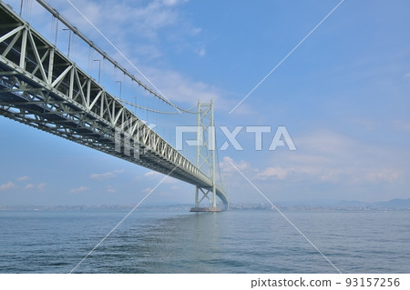 明石海峽大橋220815am11:55 93157256