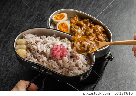 Spicy chicken curry Spicy chicken curry 93158619