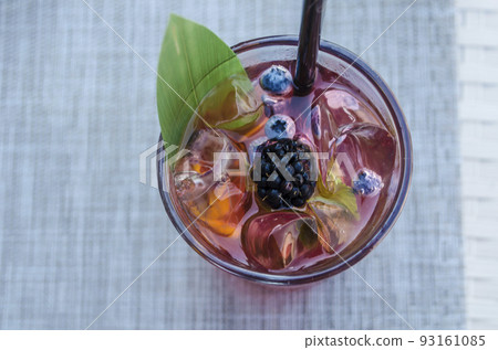 Refreshing drinks mojito cocktails with berries 93161085