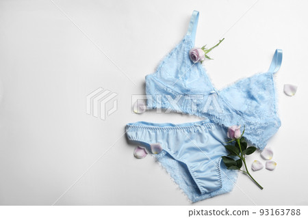 Women's cotton panties with a cute rose flower - Stock Illustration  [85824381] - PIXTA