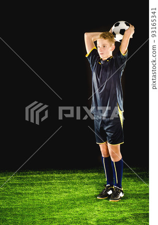 soccer player 93165341