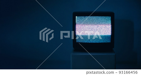 No TV signal on old television with copy space on dark background No TV signal on old television with copy space on dark background 93166456