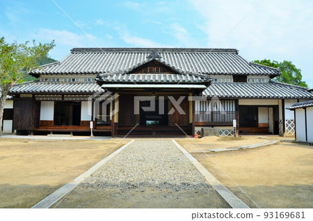 Main building of Shiwakukinbansho 93169681