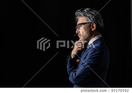 男性商務黑色背景 93170592