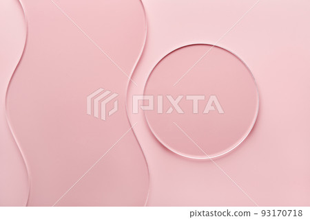 Empty round petri dish and wavy glass slide on pink background. Mockup for cosmetic or scientific product sample 93170718