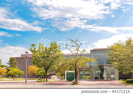 東北公共文學大學大學院 93171218