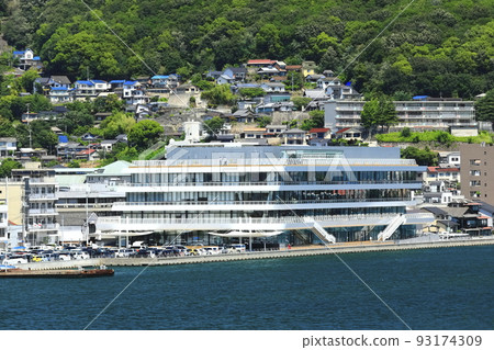 [廣島縣]尾道市政府主要政府大樓天氣晴朗 93174309