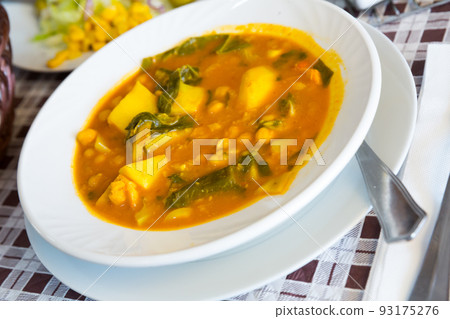 Soup from chickpea 93175276