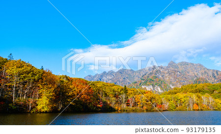 Togakushi / Kagamiike (Autumn) 93179135