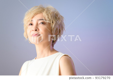 beautiful person with dyed hair 93179270