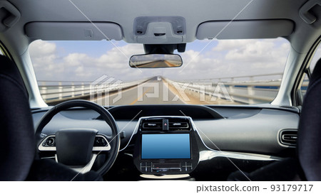 自動駕駛汽車的內部風景 93179717