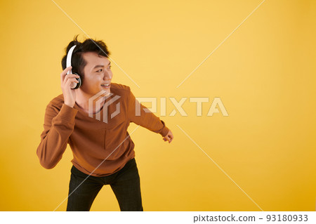 Man Listening to Music Man Listening to Music 93180933