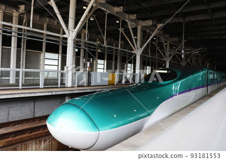 Hokkaido Shinkansen Hayabusa 93181553